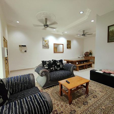 Homestay Roma Suite Куала-Тренгану Екстер'єр фото